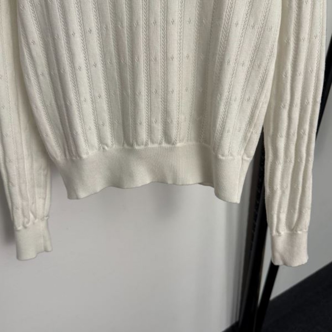 上質感 ガーリー MIU MIU ミュウミュウ コピー ニット 着心地良し 大人可愛い