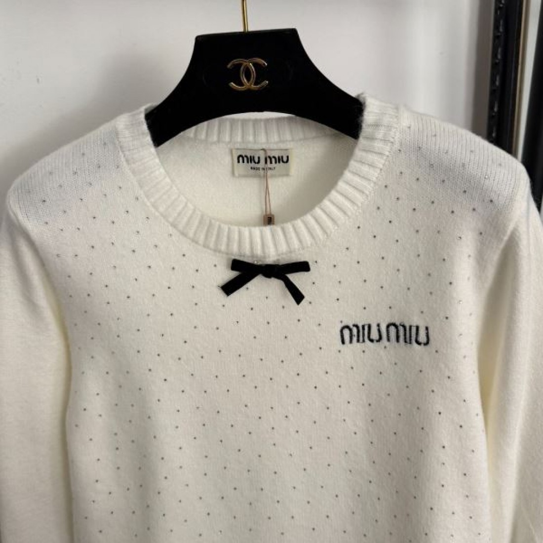 フェミニン 上質 MIU MIU ミュウミュウ コピー ニット やさしい 印象 人気