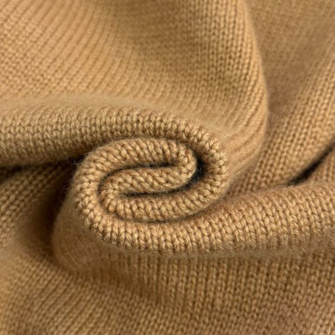 フェミニン 軽快 MIU MIU ミュウミュウ コピー ニット 女性的 きれいめ 高評価