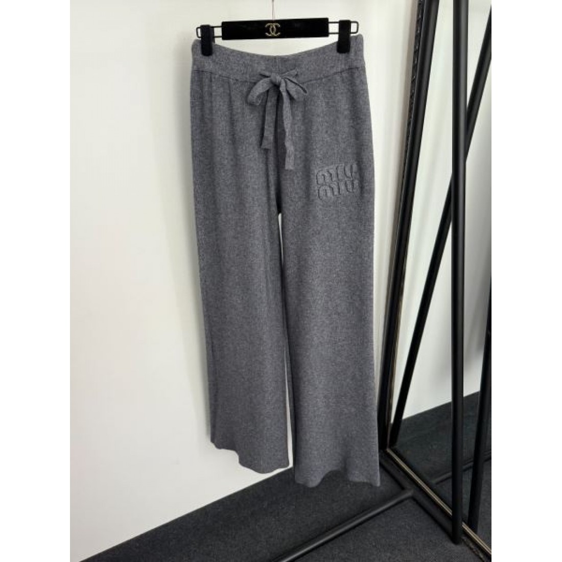 トレンド 上品 MIU MIU ミュウミュウ コピー セットアップ 統一感 おしゃれ