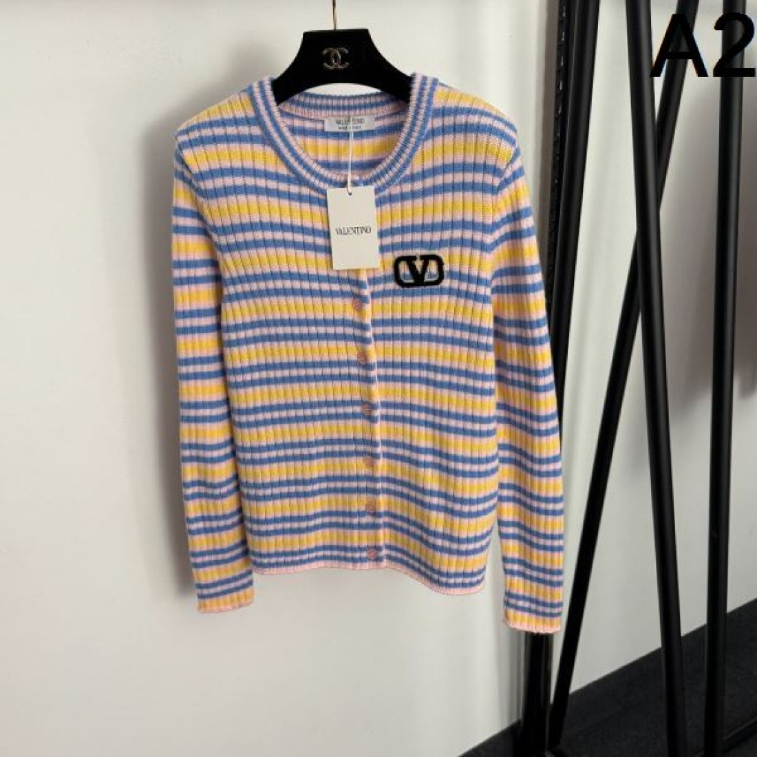 エレガント 上品 気品 VALENTINO ヴァレンティノ コピー ニット 女性的