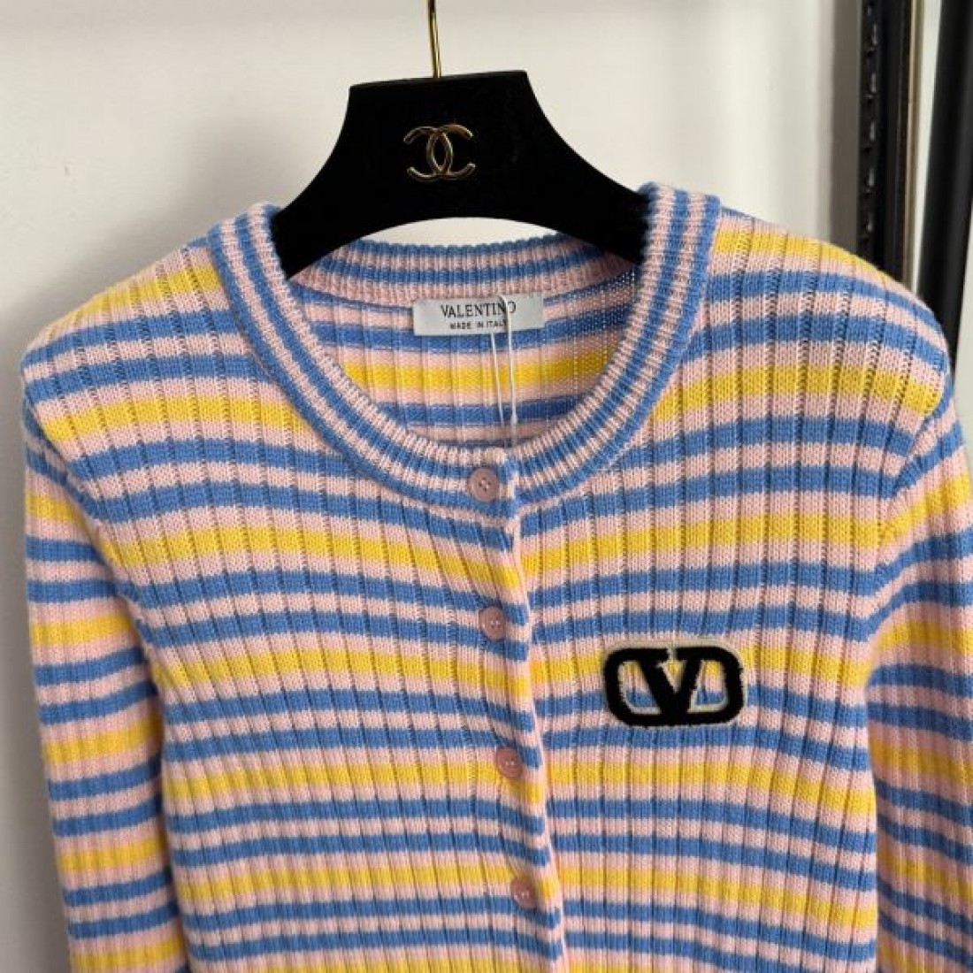 エレガント 上品 気品 VALENTINO ヴァレンティノ コピー ニット 女性的