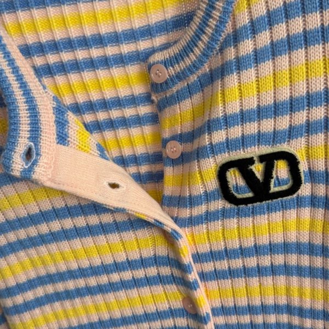 エレガント 上品 気品 VALENTINO ヴァレンティノ コピー ニット 女性的