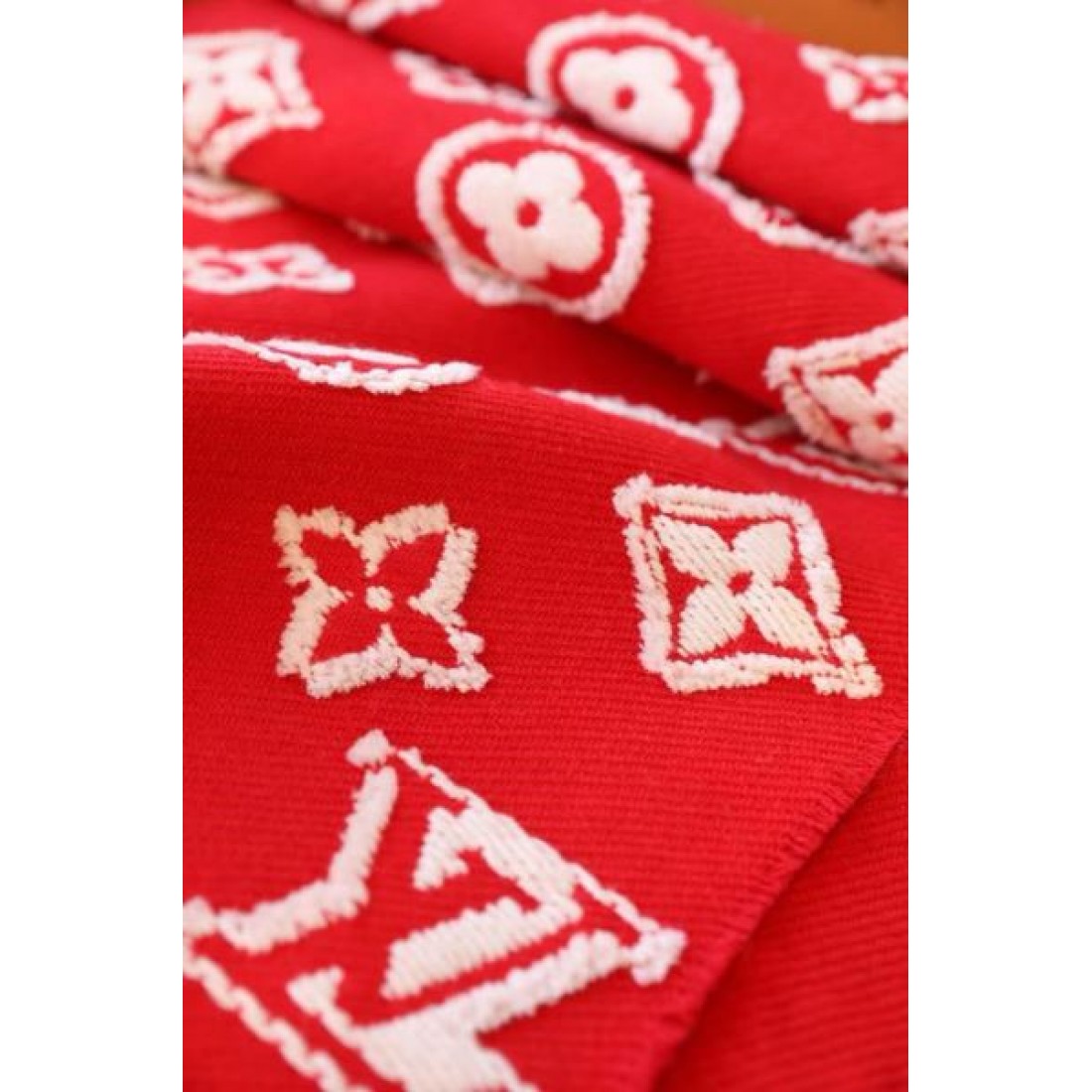 上品 クラシック 高級 LOUIS VUITTON ルイヴィトン コピー スカーフ 洗練