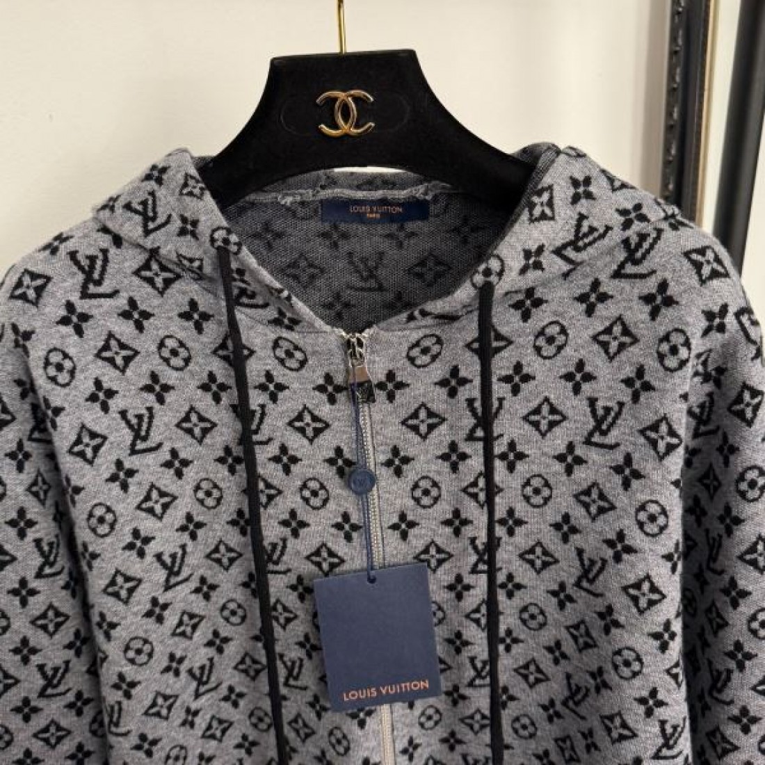 高級感 エレガント 上質 LOUIS VUITTON ルイヴィトン コピー ニット 洗練 定番