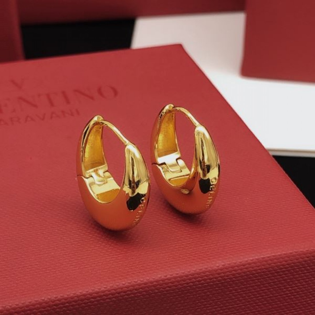 大人可愛い 上品 CELINE セリーヌ スーパーコピー イヤリング きれいめ フェミニン