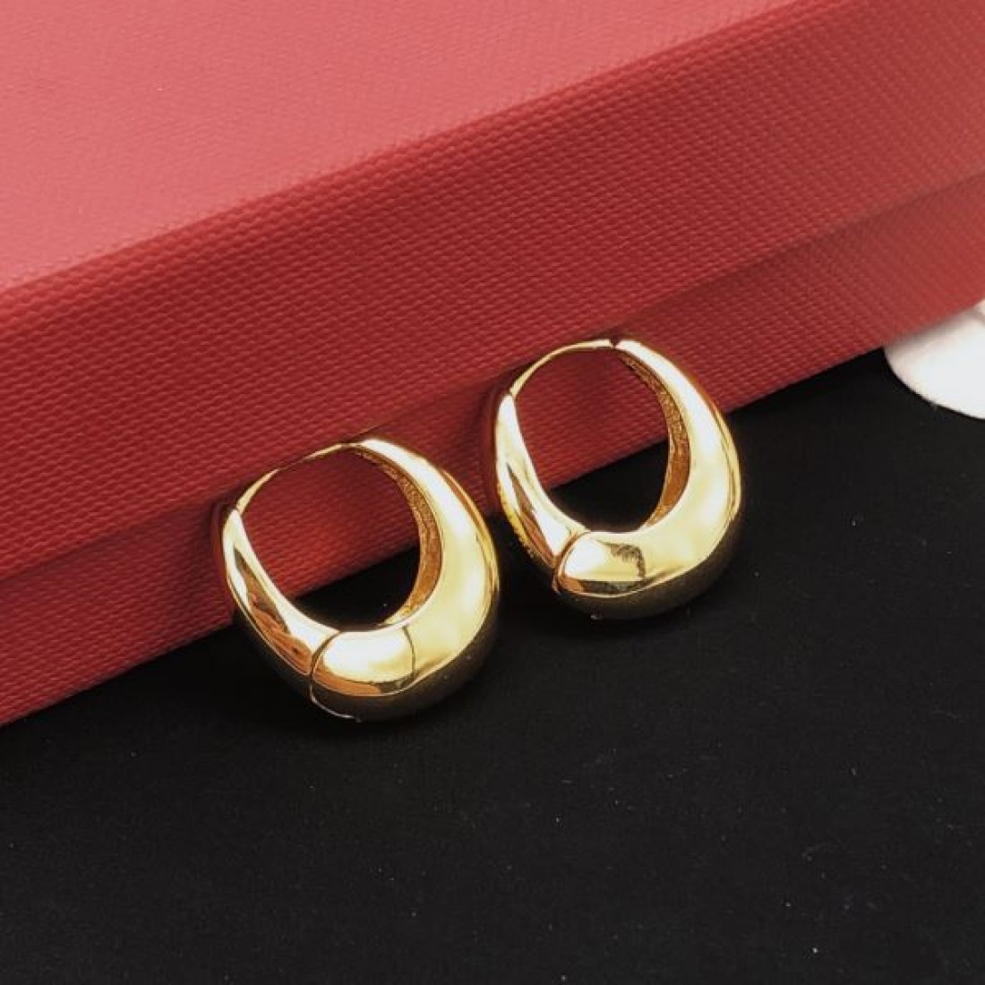 大人可愛い 上品 CELINE セリーヌ スーパーコピー イヤリング きれいめ フェミニン