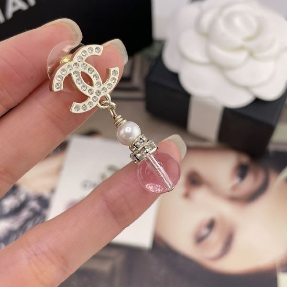 凛とした 高感度 CHANEL シャネル コピー イヤリング 優雅ライン 美品水準