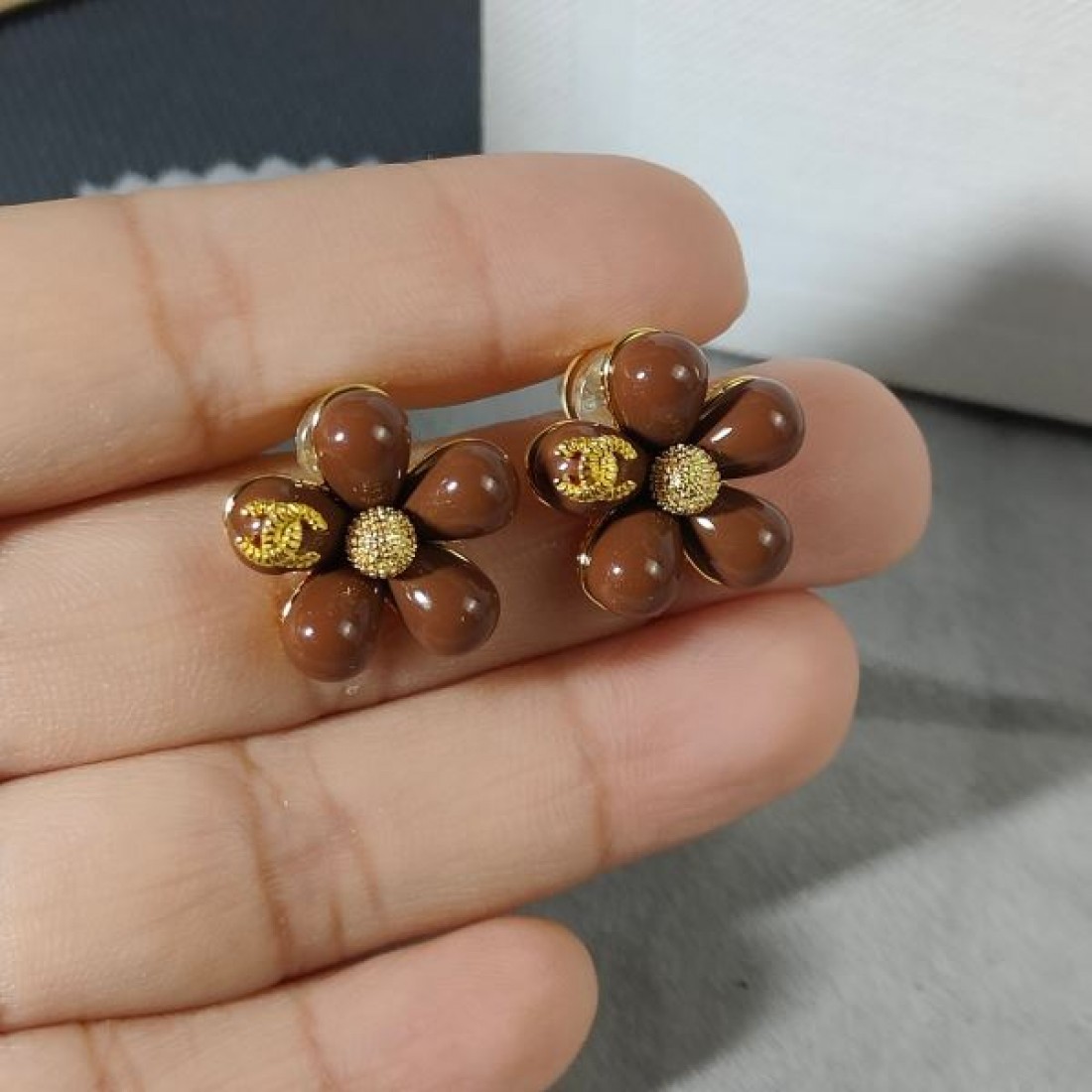 華やか 上品 CHANEL シャネル コピー イヤリング 高級感漂う 存在感抜群