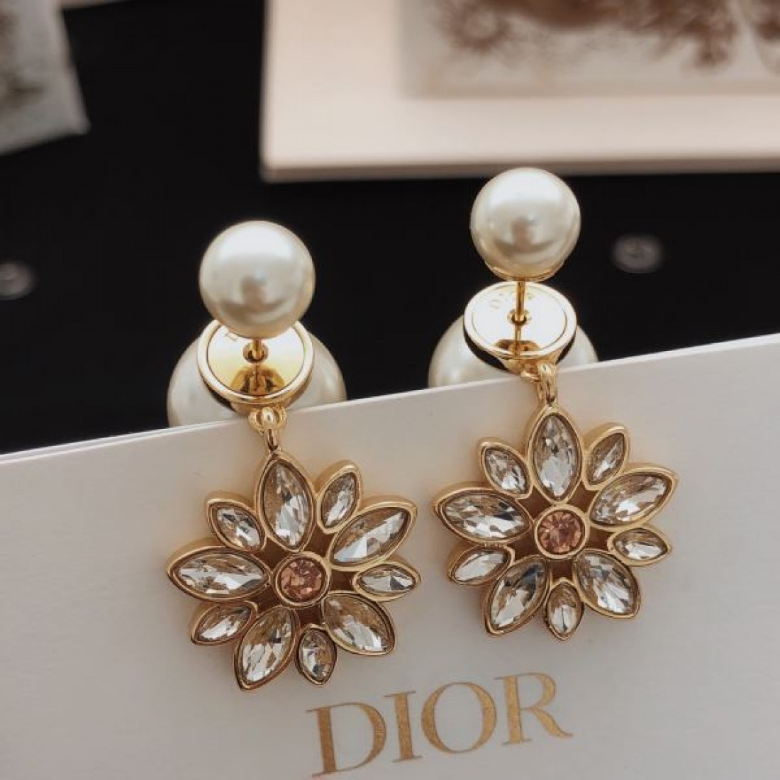 華やか フェミニン DIOR ディオール コピー...