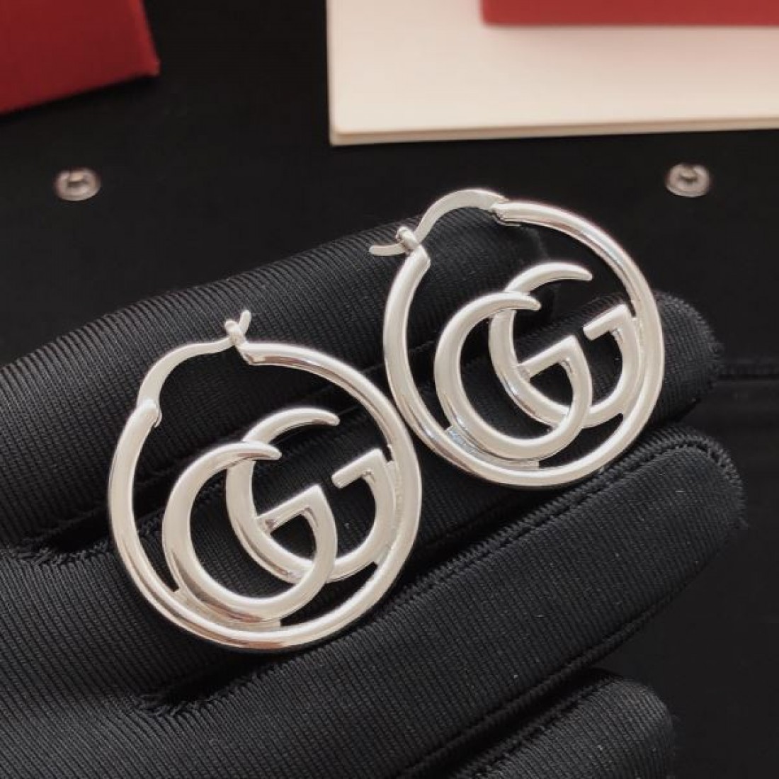 高級感 洗練 GUCCI グッチ コピー イヤリ...