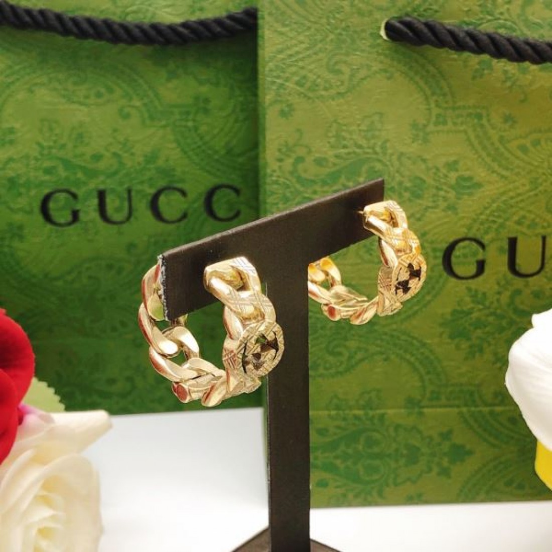 スタイリッシュ 知的 GUCCI グッチ コピー イヤリング デザイン性高 耐久性良好