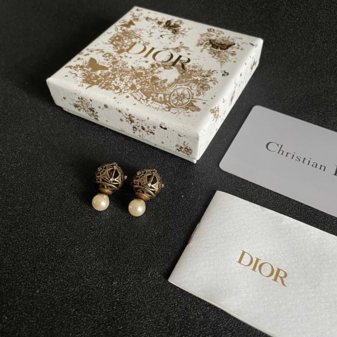 エレガント 都会的 GUCCI グッチ コピー イヤリング デザイン性抜群 状態良好