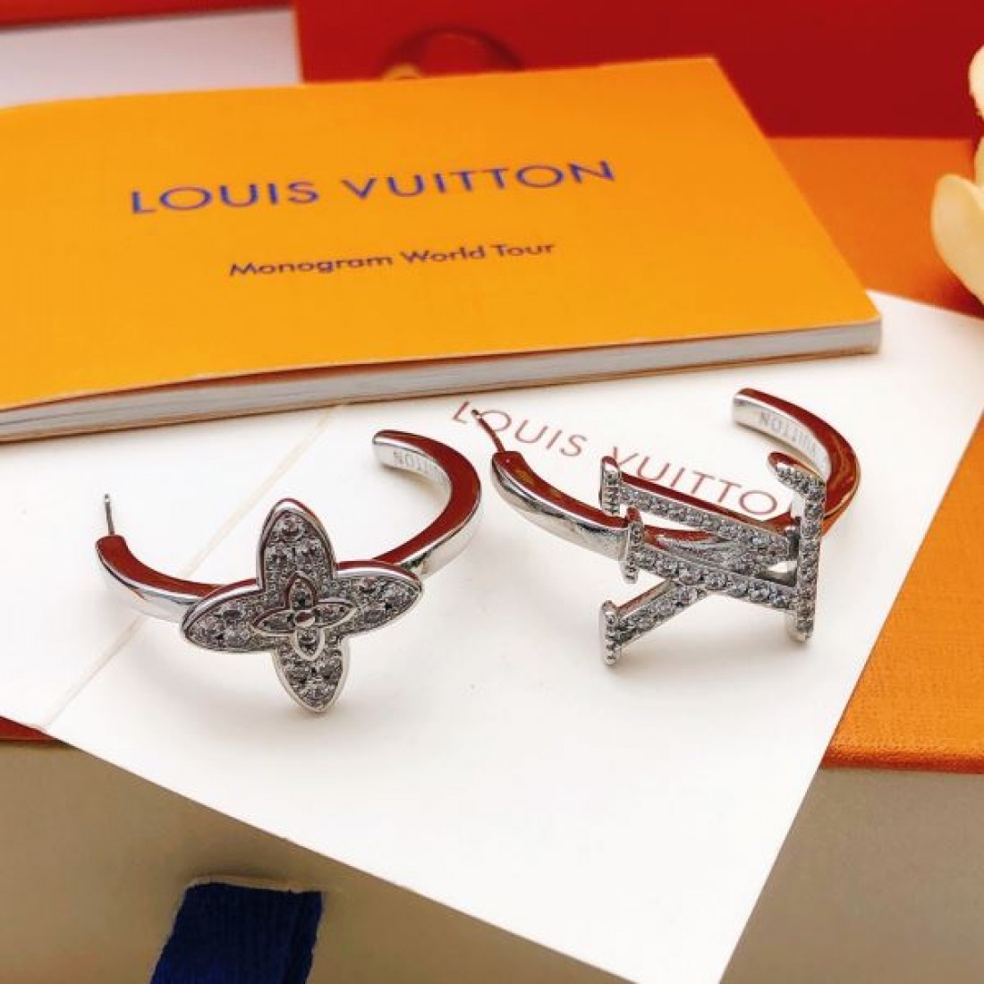 上品 雰囲気良 LOUIS VUITTON ルイヴィトン スーパーコピー イヤリング 万能型