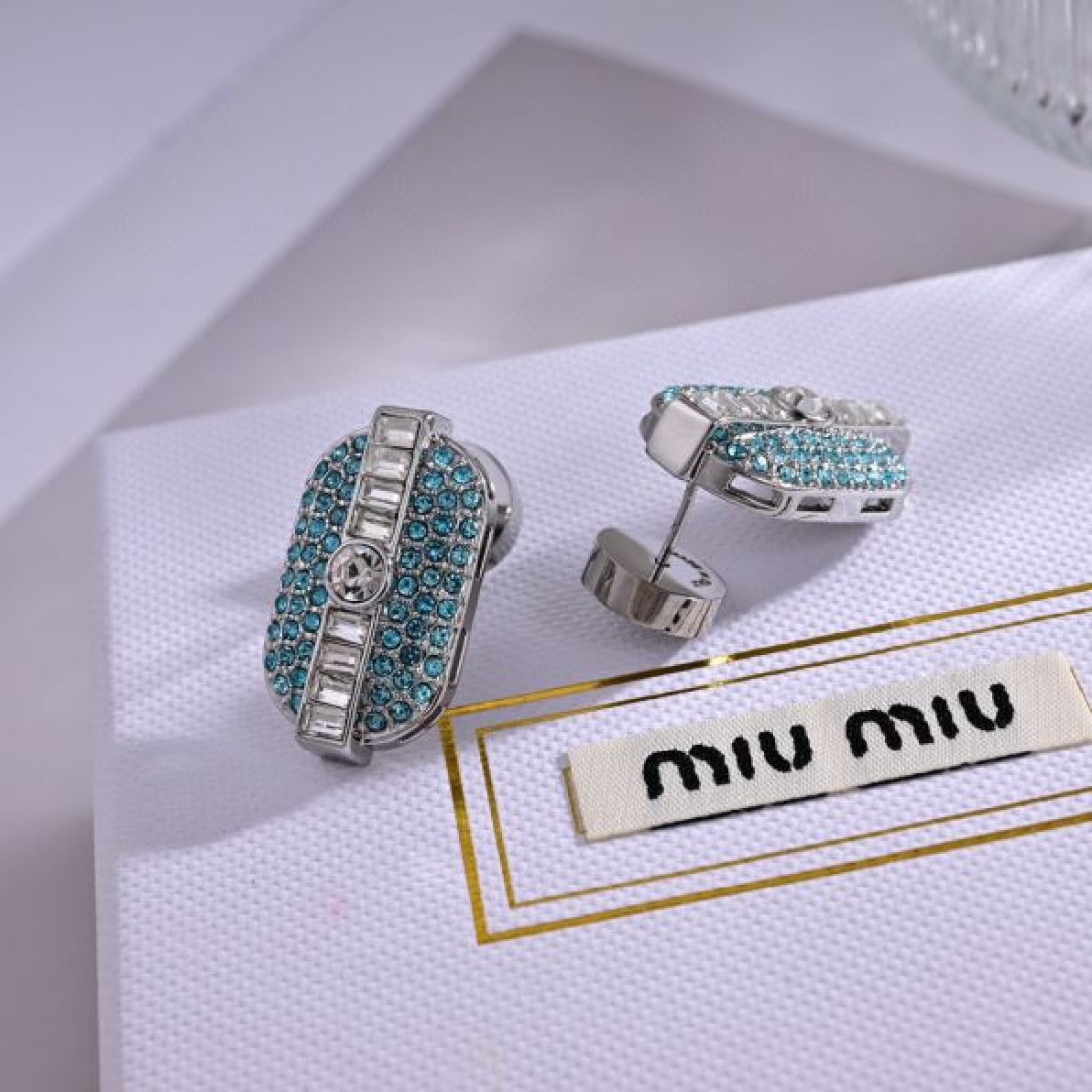  人気 定番 MIU MIU ミュウミュウ スーパーコピー イヤリング 新品