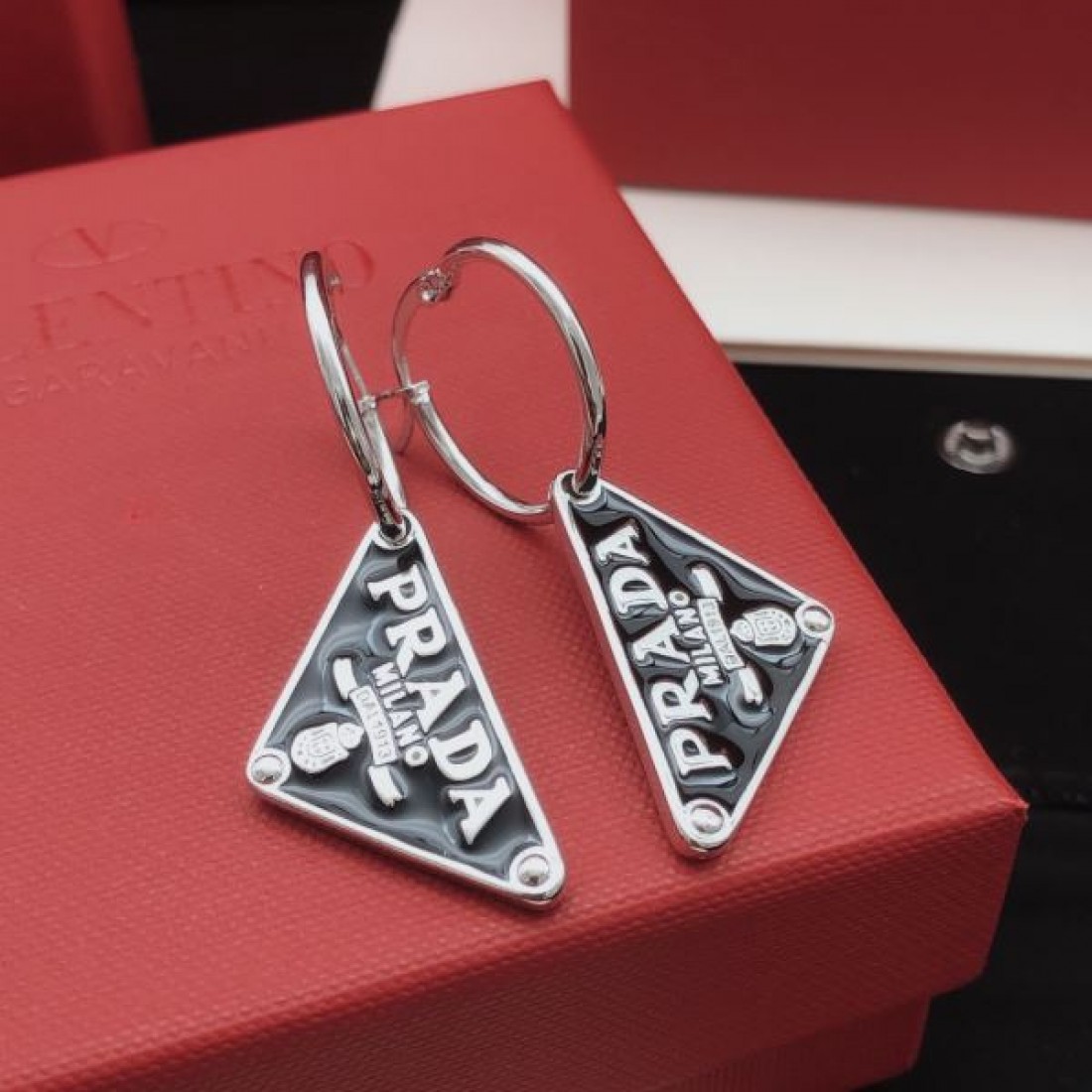 洗練 デザイン PRADA プラダ スーパーコピー イヤリング 状態良好