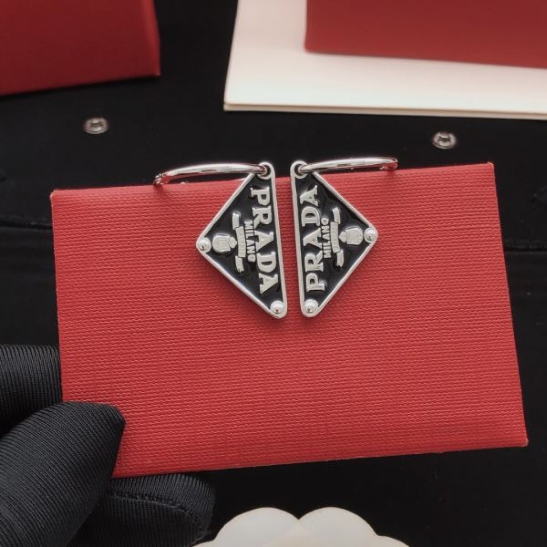 洗練 デザイン PRADA プラダ スーパーコピー イヤリング 状態良好