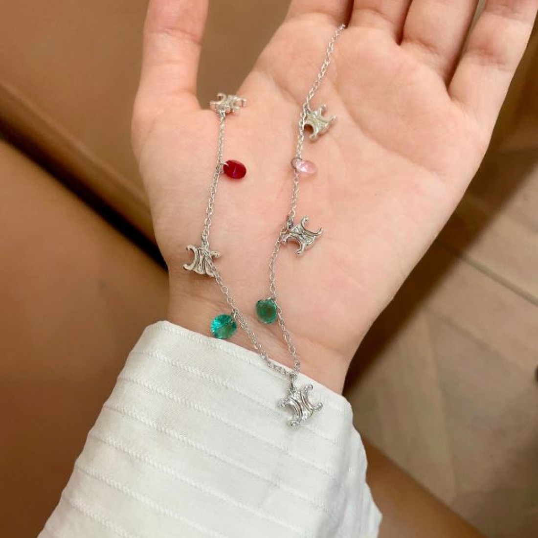 モダン 上質 端正 CELINE セリーヌ コピー ネックレス 高評価 定番 旬