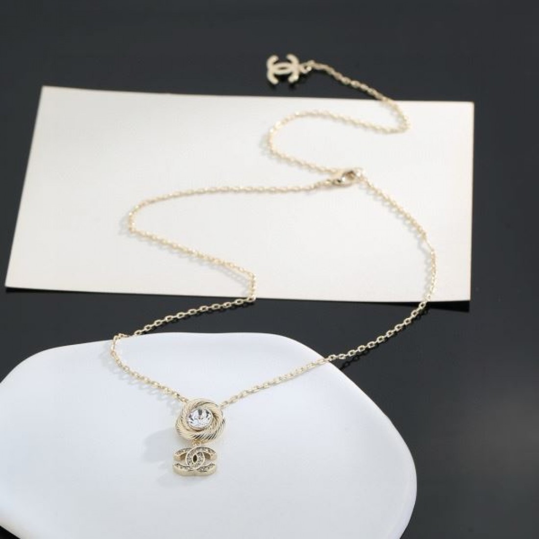 きれいめ 優雅 CHANEL シャネル コピー ネックレス おしゃれ 憧れ 高評価