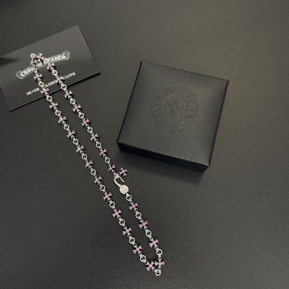 クール 重厚感 男性的 CHROME HEARTS クロムハーツ コピー ネックレス 存在感