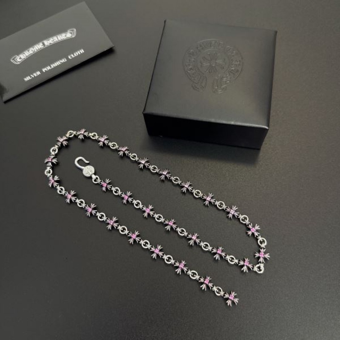 クール 重厚感 男性的 CHROME HEARTS クロムハーツ コピー ネックレス 存在感