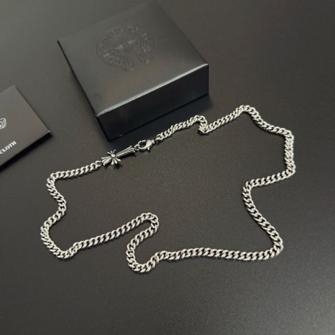 ワイルド 大胆 メンズ向け CHROME HEARTS クロムハーツ コピー ネックレス 重厚感 