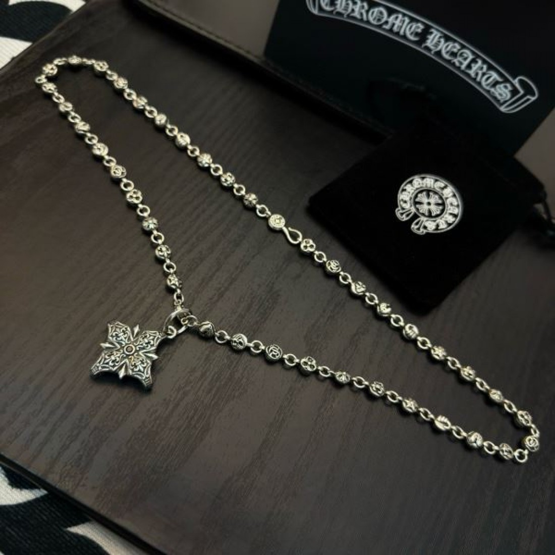 スタイリッシュ 上質 大人向け CHROME HEARTS クロムハーツ コピー ネックレス 存在感