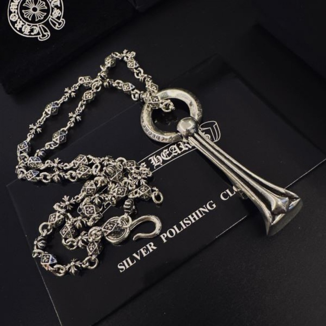 CHROME HEARTS クロムハーツ コピー ネックレス 存在感 渋い 人気