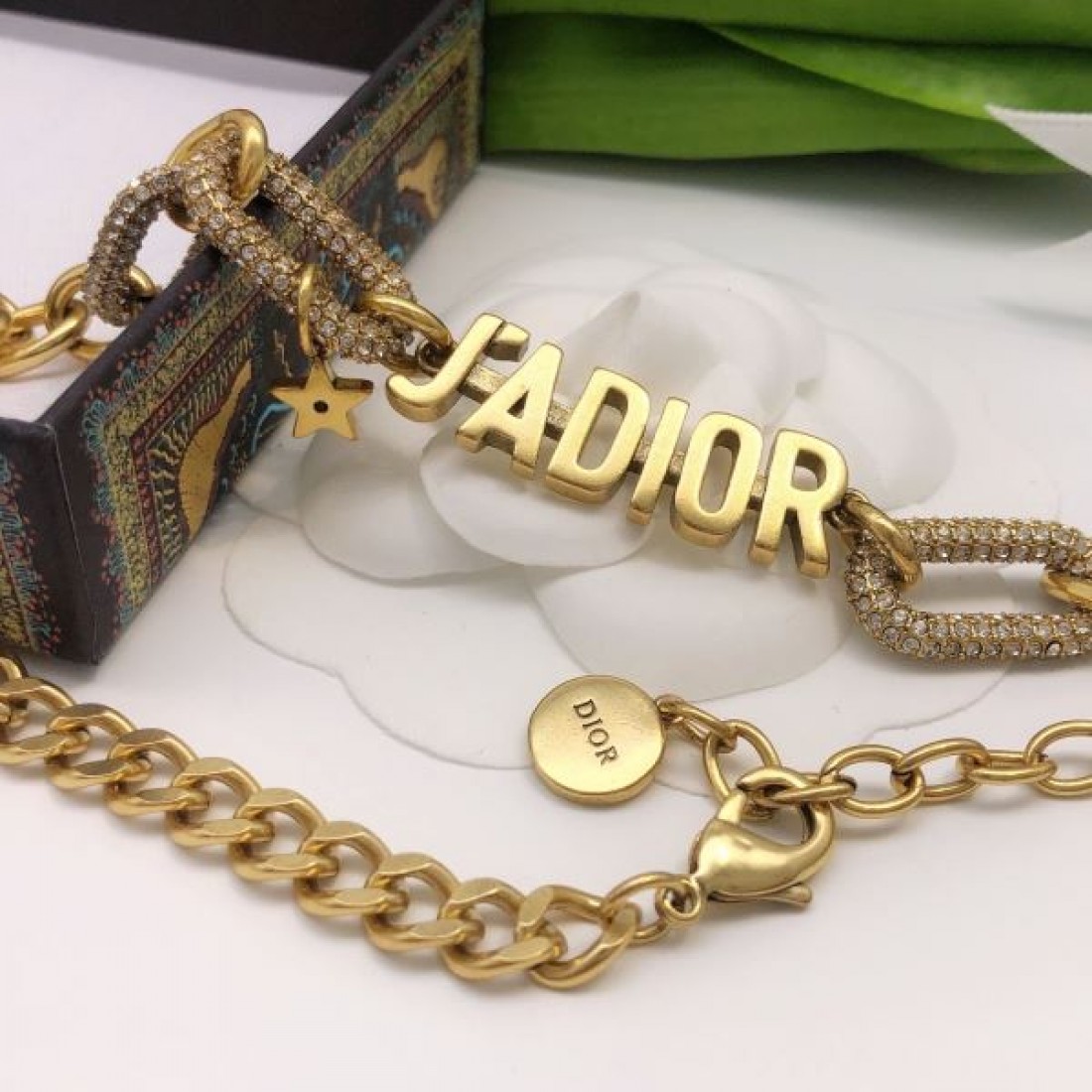 気品 高見え DIOR ディオール コピー ネックレス 上品 エレガント 定番