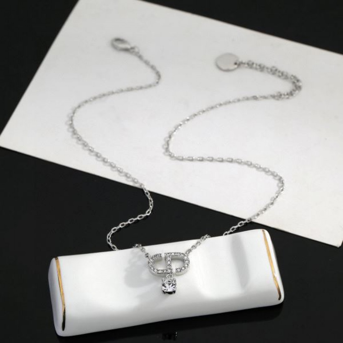 クラシック 洗練 気品 DIOR ディオール コピー ネックレス 存在感 大人っぽい