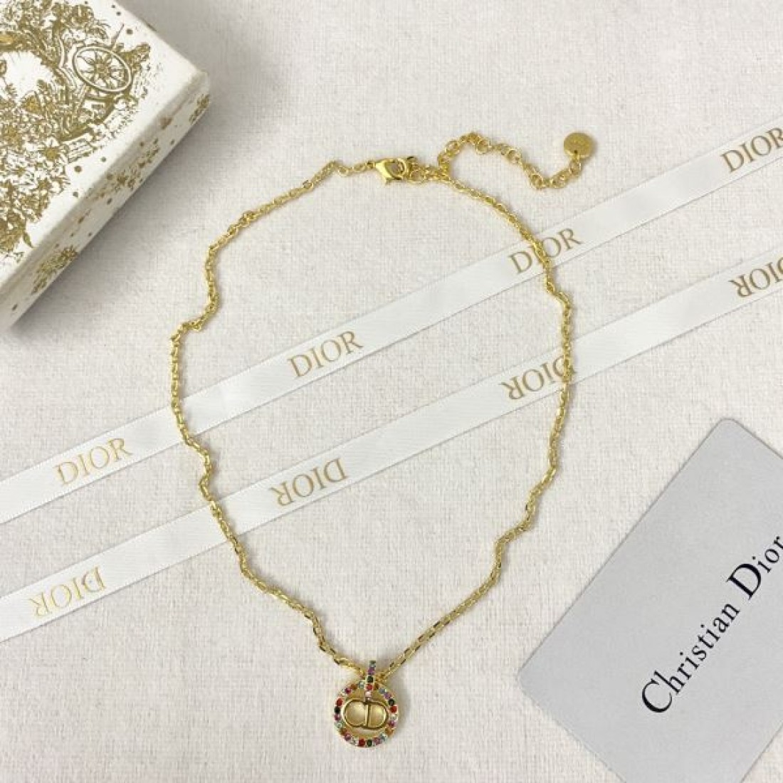 エレガント 上品 高級感 DIOR ディオール コピー ネックレス 華奢 フェミニン