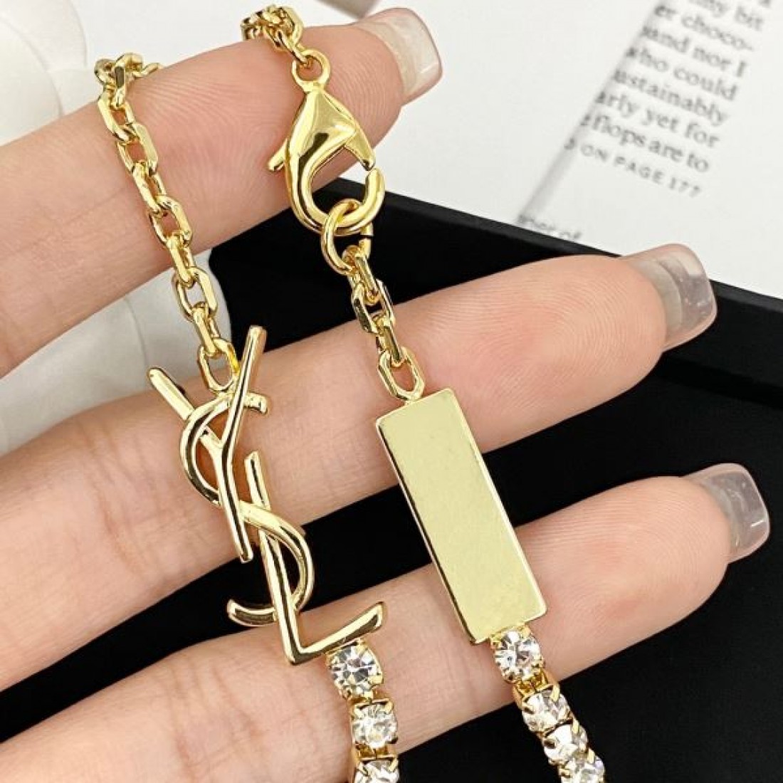 シック モード感 スタイリッシュ YSL サンローラン コピー ネックレス 存在感