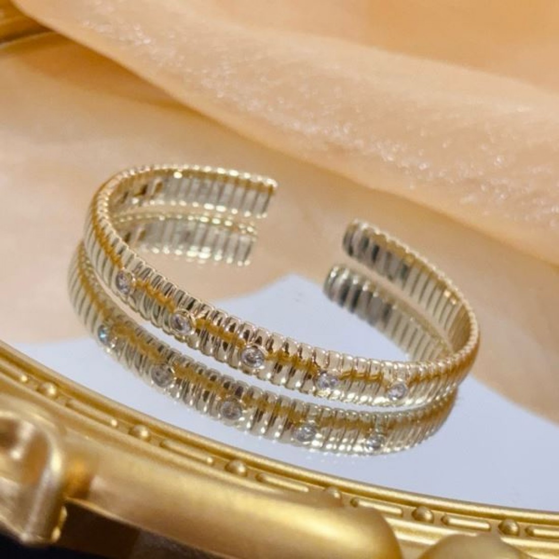 上品 高級感 洗練 CARTIER カルティエ スーパーコピー ブレスレット エレガント