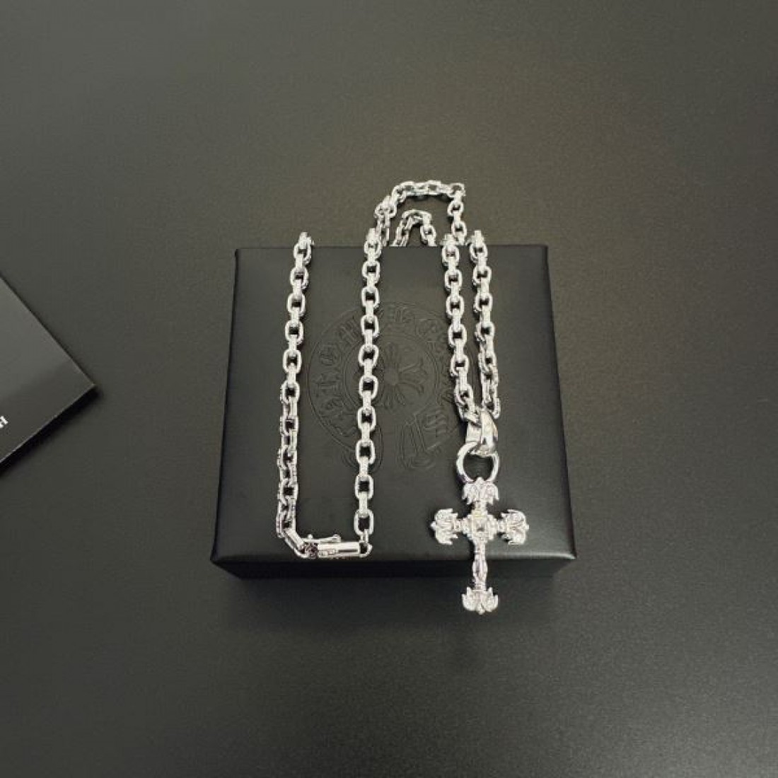 クール 高級感 重厚感 CHROME HEARTS クロムハーツ コピー ネックレス