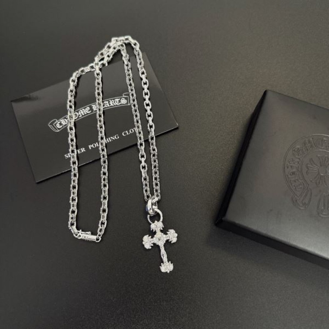 クール 高級感 重厚感 CHROME HEARTS クロムハーツ コピー ネックレス