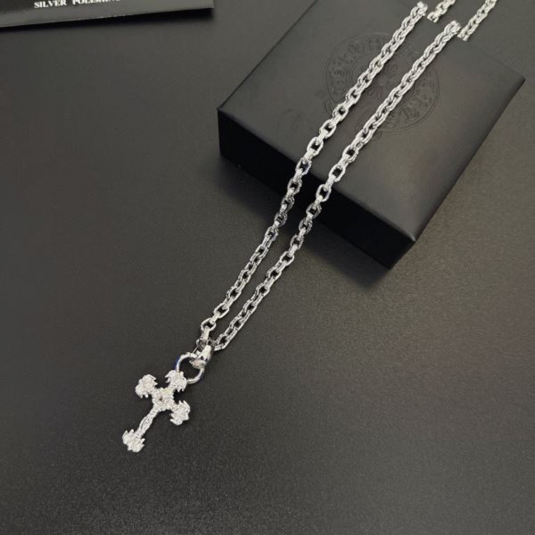 クール 高級感 重厚感 CHROME HEARTS クロムハーツ コピー ネックレス