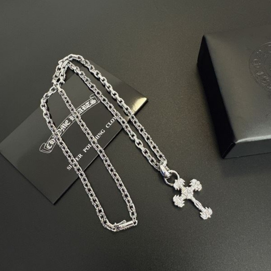 クール 高級感 重厚感 CHROME HEARTS クロムハーツ コピー ネックレス