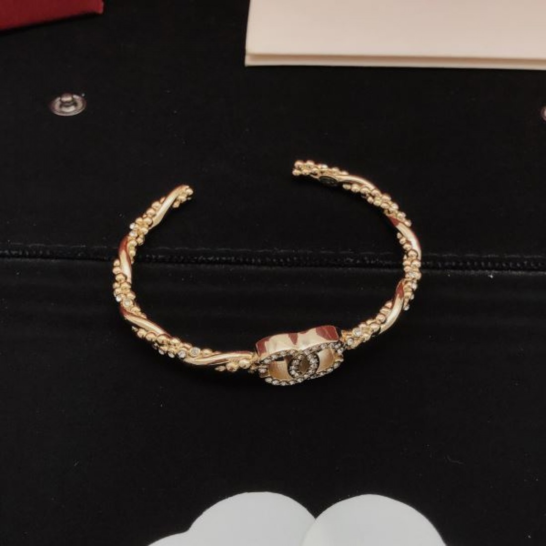  華やか 女性的 上質 CHANEL シャネル コピー ブレスレット 高級感 洗練