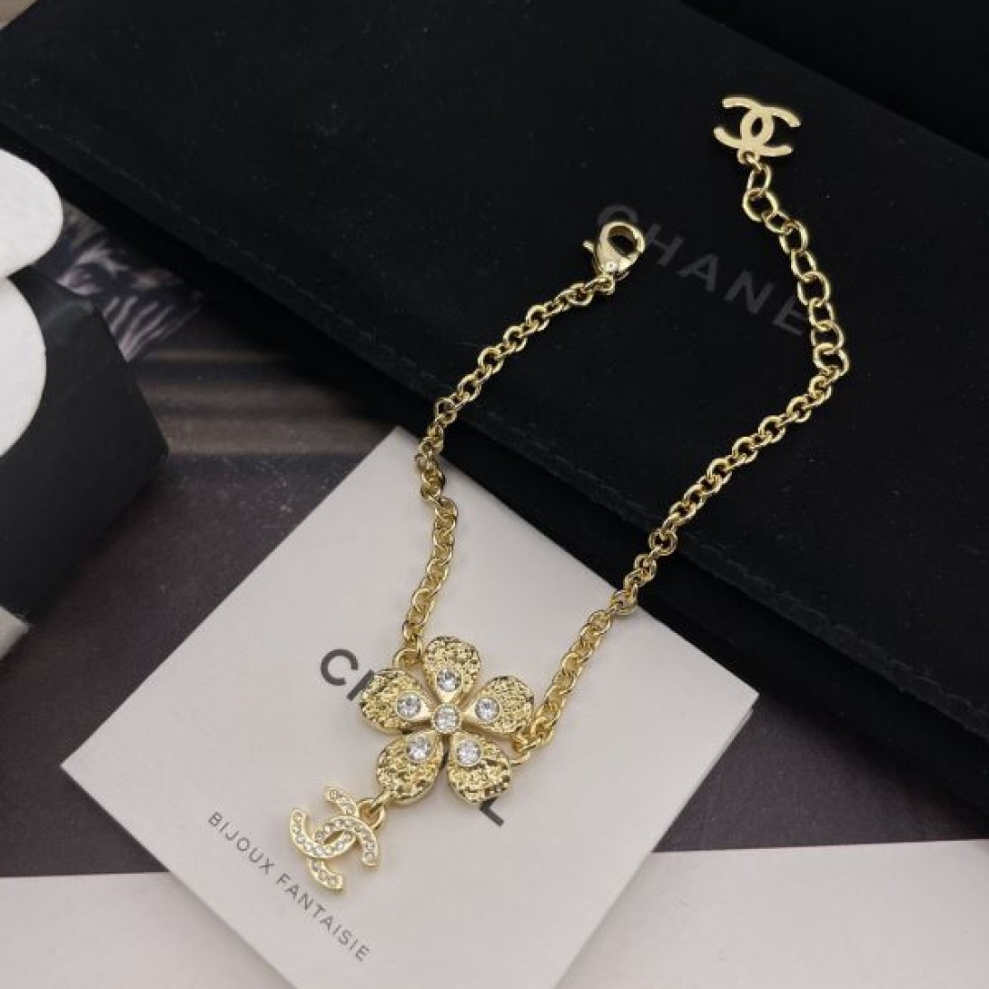 洗練 シンプル 上質 CHANEL シャネル コピー ブレスレット 高評価 人気