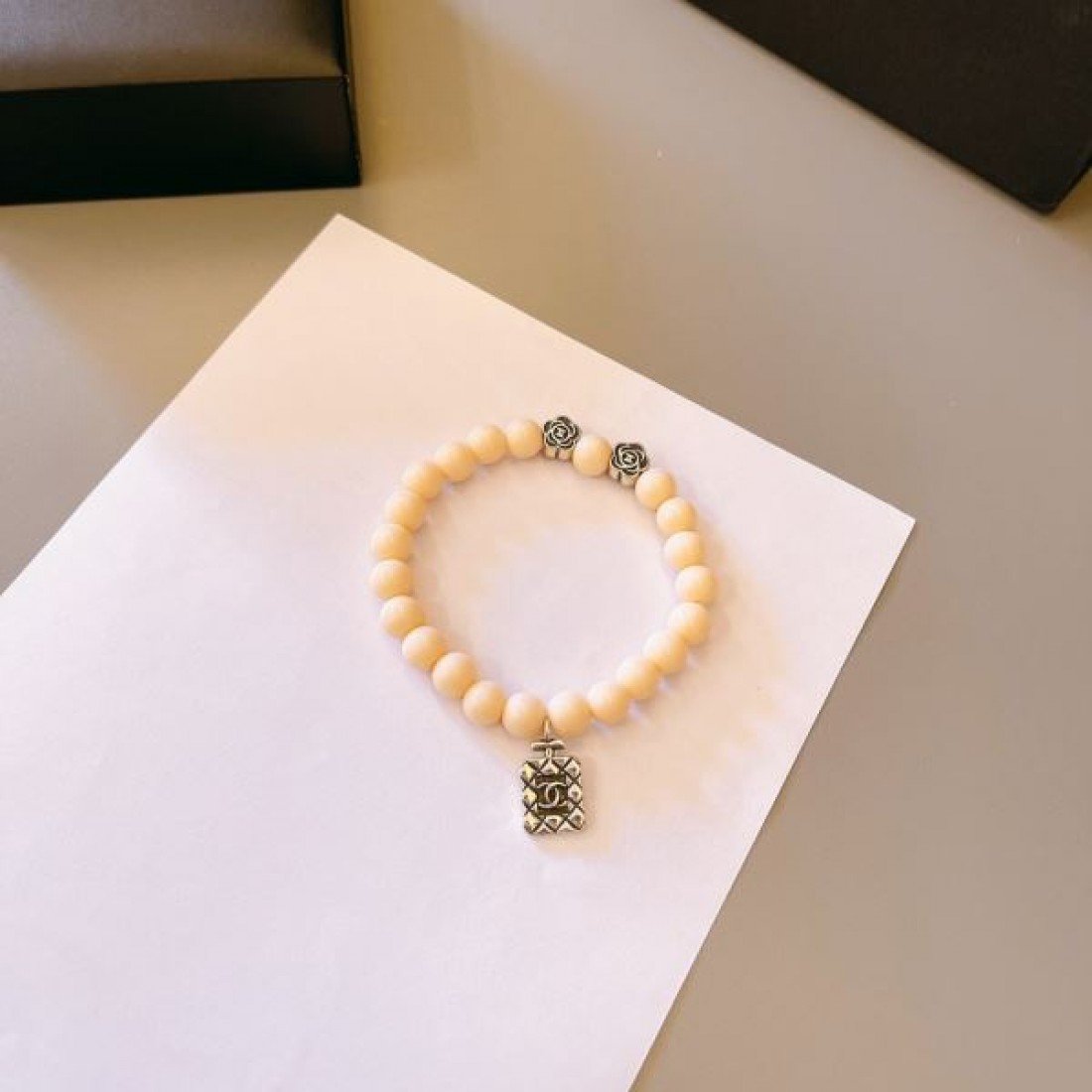 上品 高級感 洗練 CHANEL シャネル コピー ブレスレット 華やか エレガント 