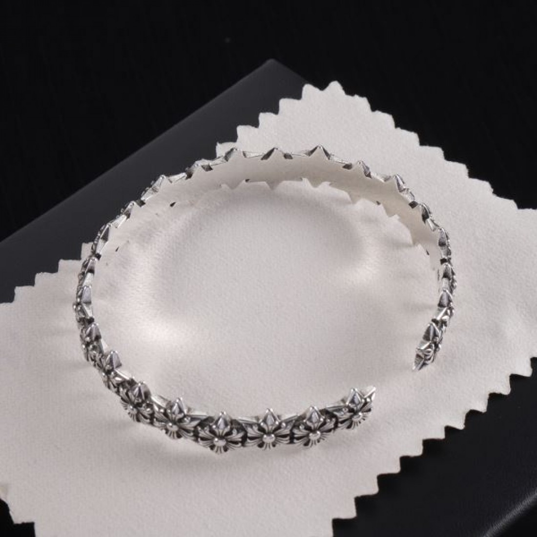 クール モード感 高級 CHROME HEARTS クロムハーツ コピー ブレスレット 存在感 