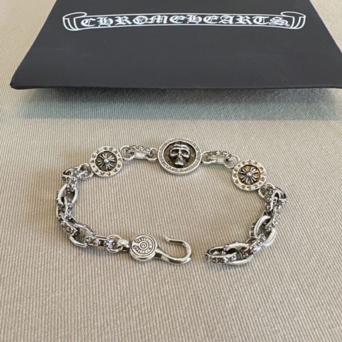 格好良い CHROME HEARTS コピー クロムハーツ ブレスレット 上質 大人向け 完成度