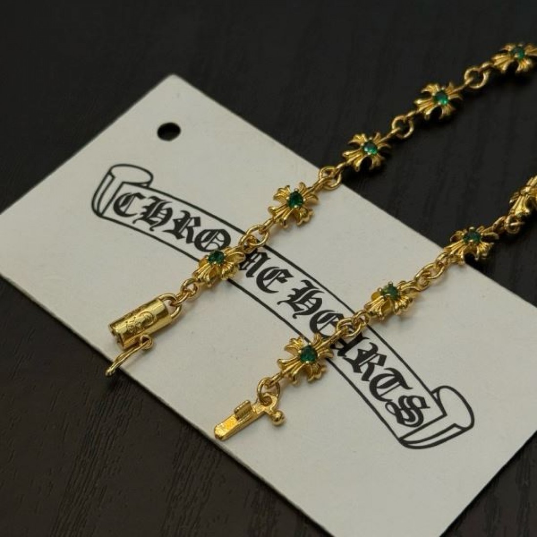 洗練 CHROME HEARTS コピー クロムハーツ ブレスレット 存在感 注目 人気