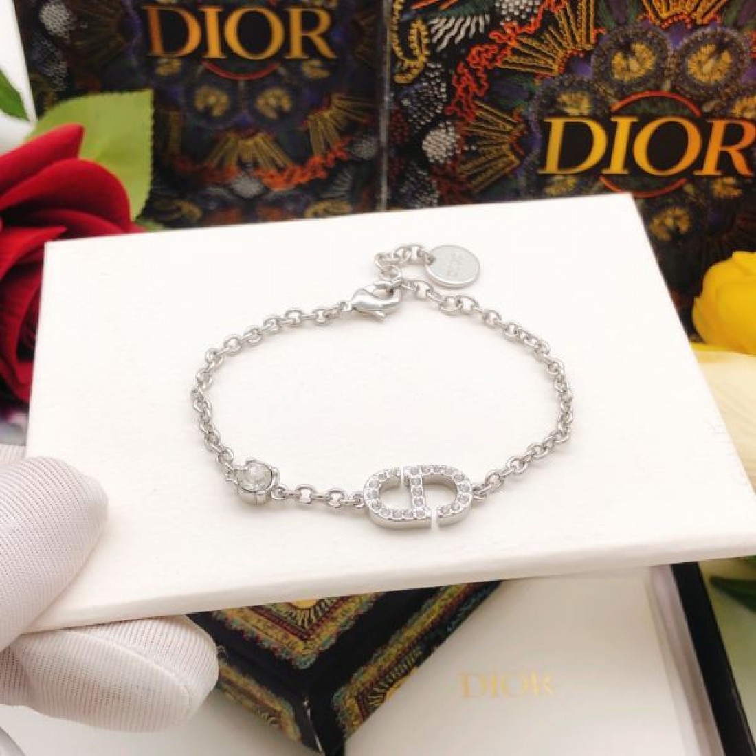 エレガント 気品 DIOR ディオール コピー ブレスレット 上質 人気 完成度