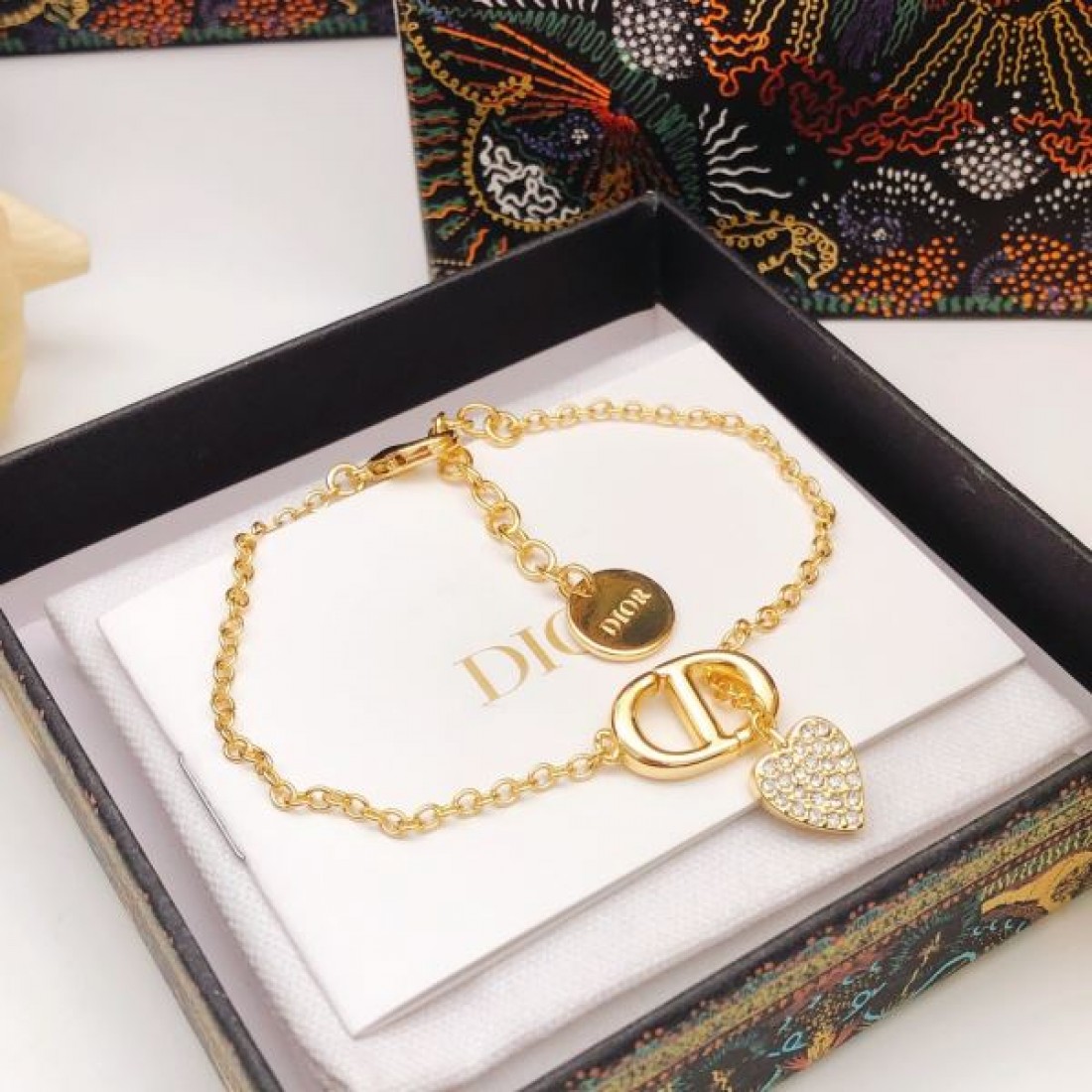  端正 モード DIOR ディオール コピー ブレスレット 大人っぽい 高見え 人気