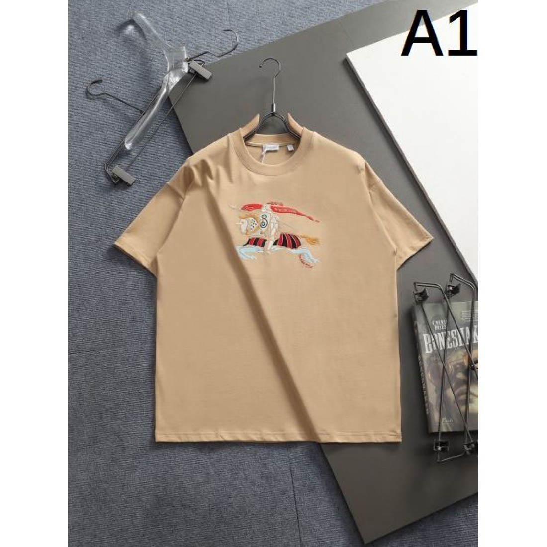 英国調 端正 上品 BURBERRY バーバリー コピー 半袖Tシャツ きれいめ 定番