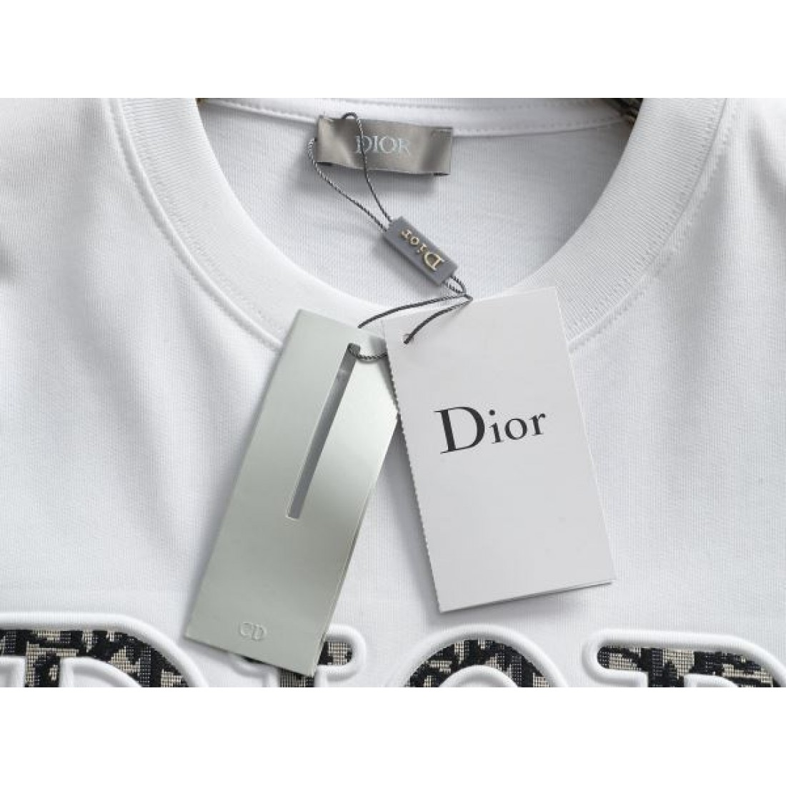 フェミニン きれい系 高級感 DIOR ディオール コピー 半袖Tシャツ 高見え 注目