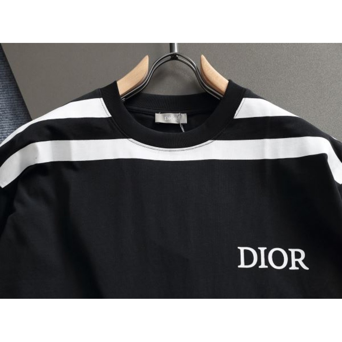  モダン シック 大人向け DIOR ディオール コピー 半袖Tシャツ 上品 旬 スマート