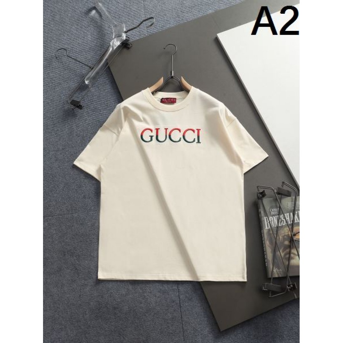 華やか ラグジュアリー 洗練 GUCCI グッチ コピー 半袖Tシャツ 存在感 トレンド