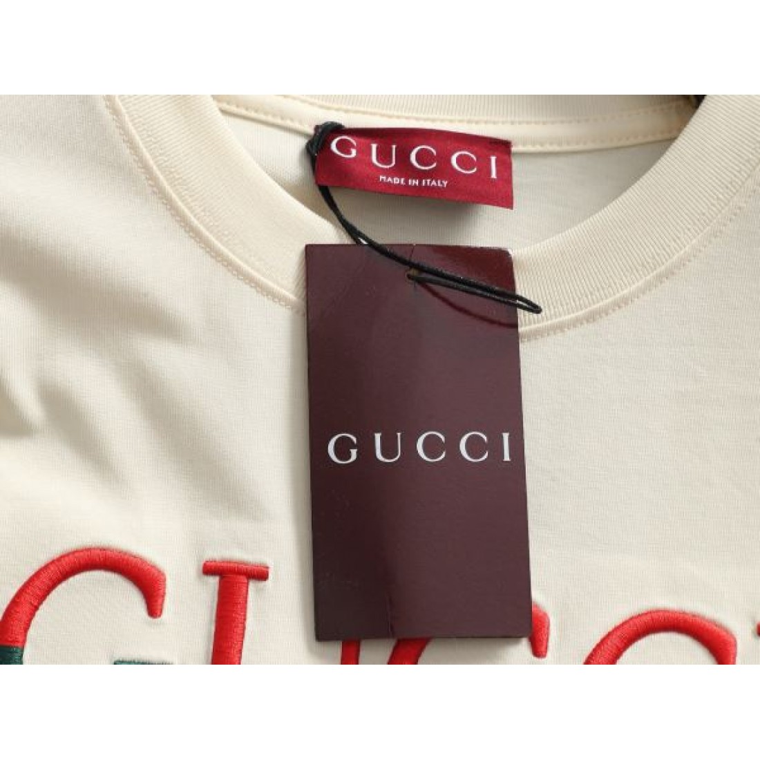 華やか ラグジュアリー 洗練 GUCCI グッチ コピー 半袖Tシャツ 存在感 トレンド